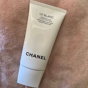 Chanel Le Blanc makeup remover